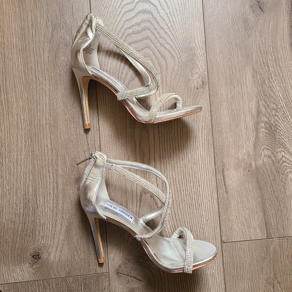 Steve Madden Faiz Silver Diamond Heels - Picture 10 of 15